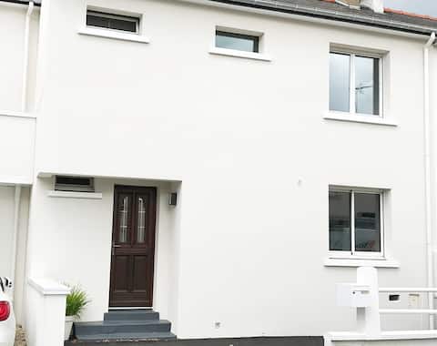 3 bedroom HOUSE with garden in Rennes, BRITTANY