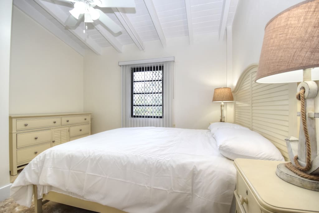 Second bedroom