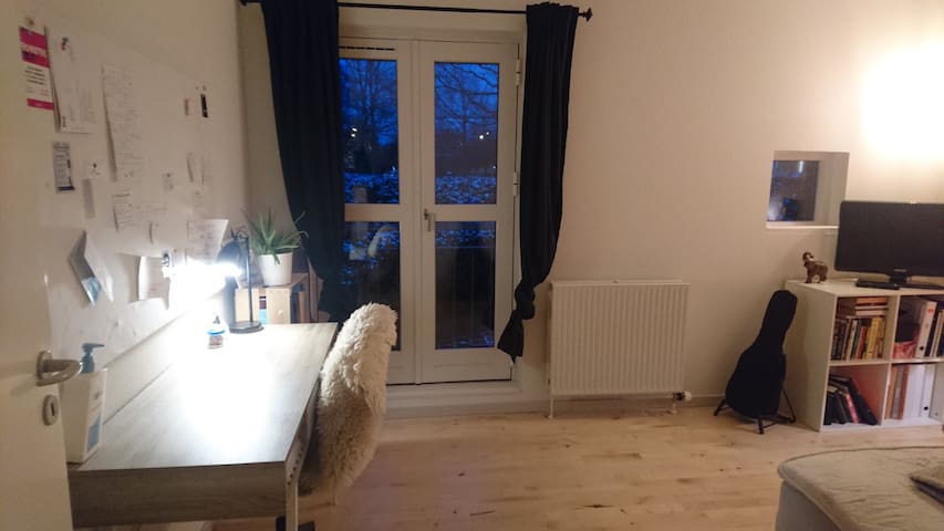 Light, cosy flat in a calm but central area.