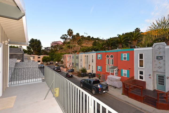 315CE: Family-Friendly Avalon home + Walk to Beach gallery image 3