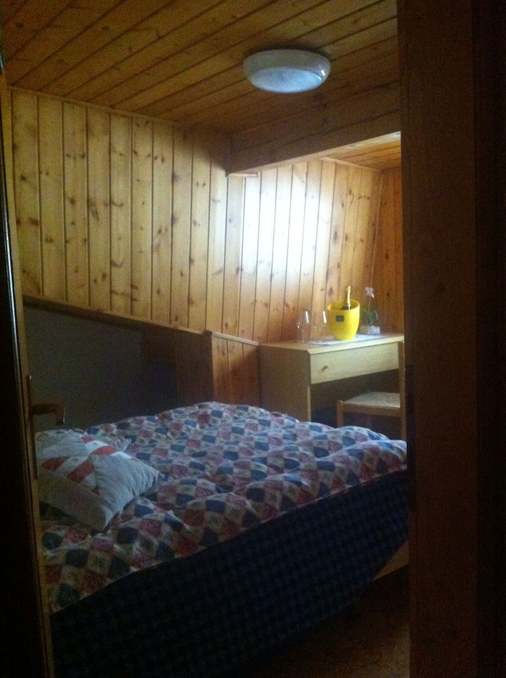 Gigio 4 Hiking Shelter