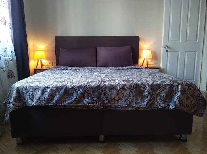 غرفة النوم 1