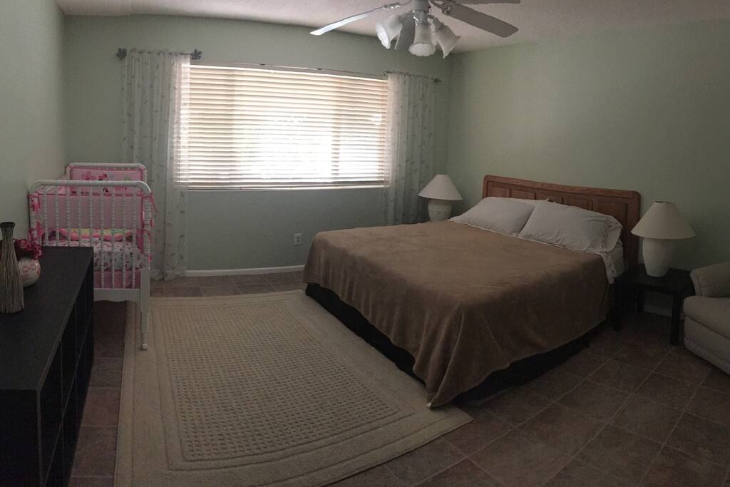 1th Master Bedroom -Separate