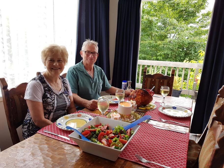 Some of our lovely guests in the dining room ☺