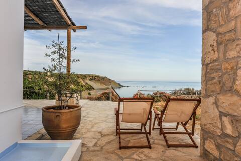 Aliori beach house