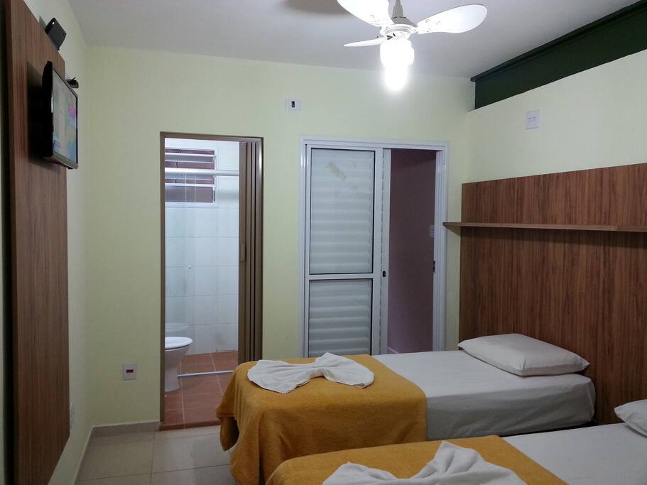 Organização e limpeza diária dos apartamentos.