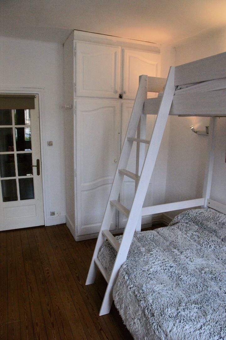 საძინებელი 2