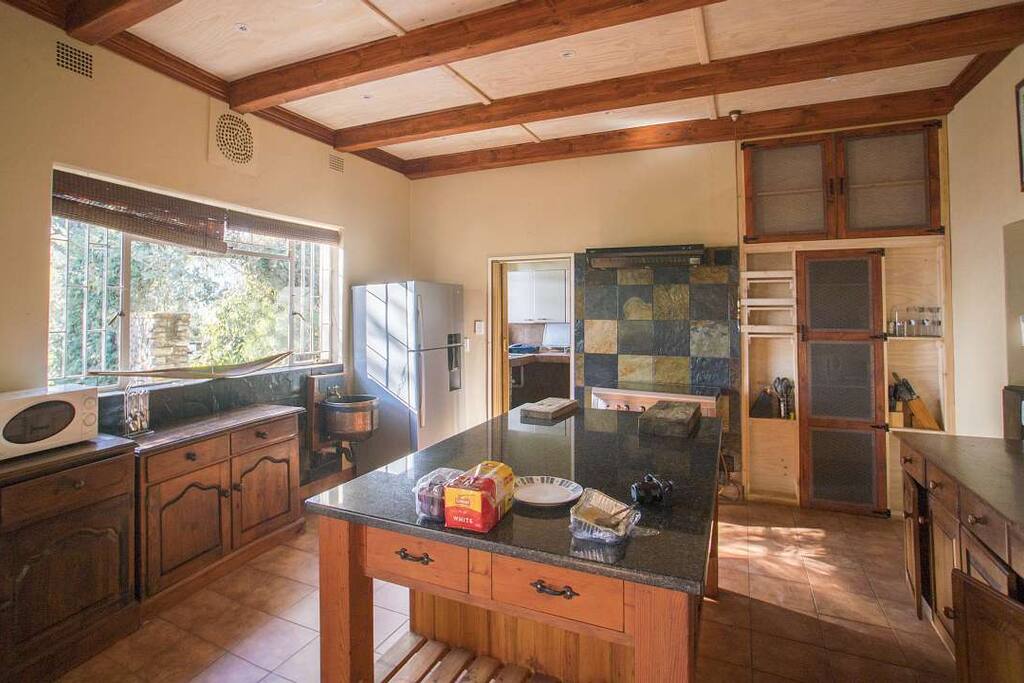 main house kitchen