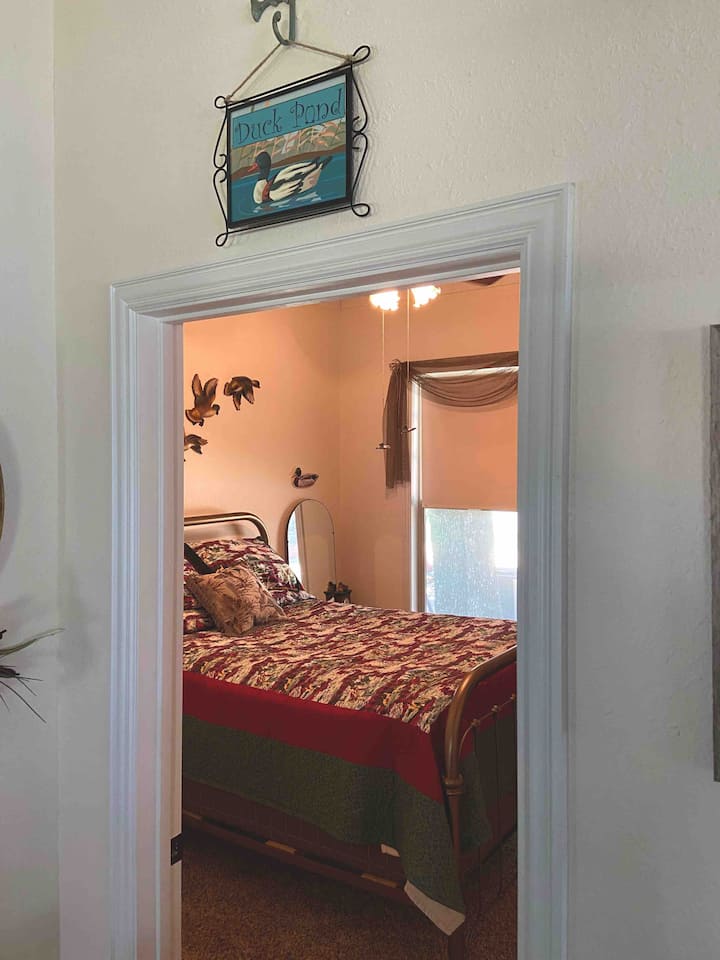  Duck Pond za spavaću sobu