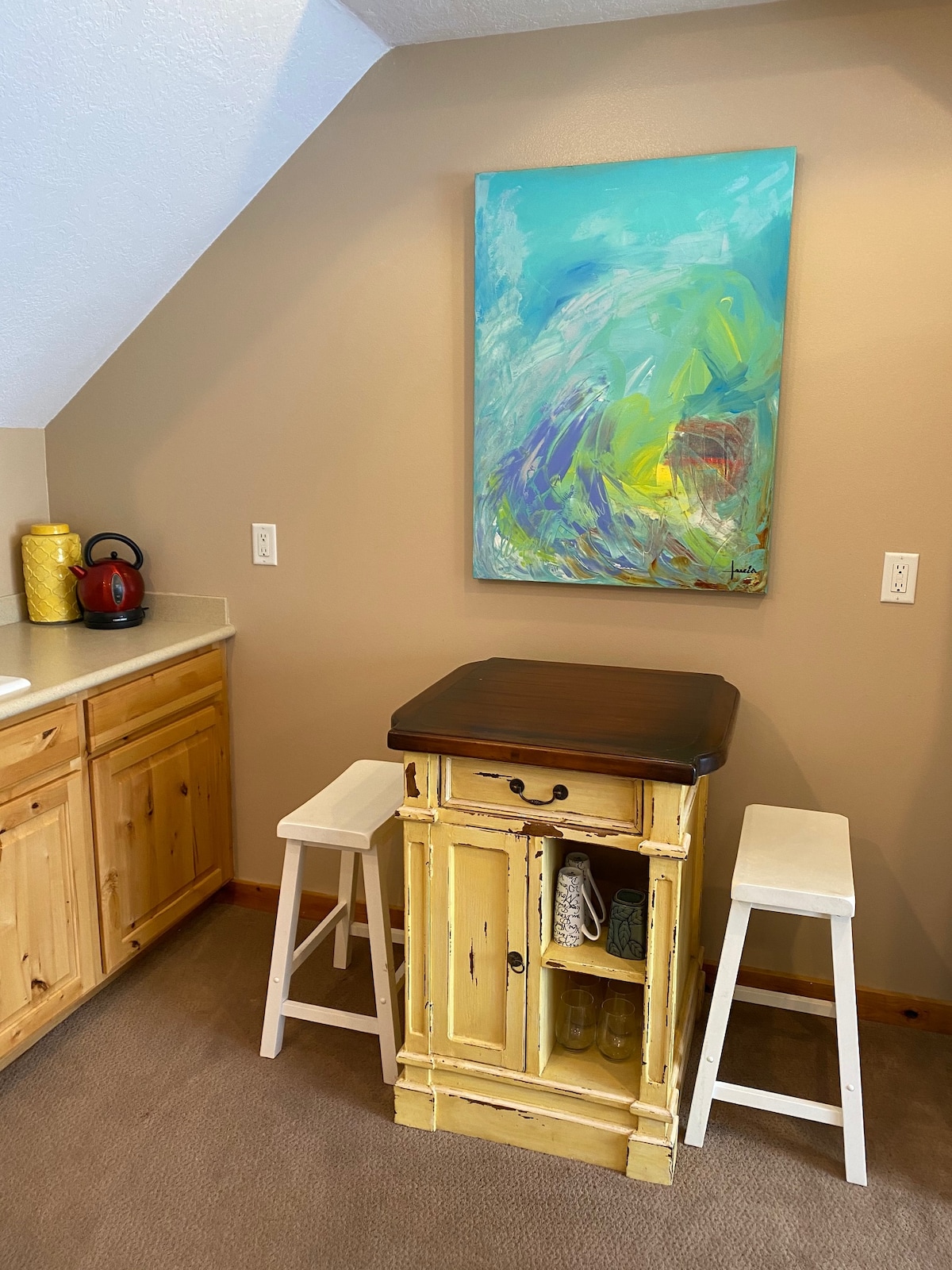 Quiet location in "Swiss community" near Park City