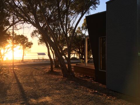 Stringy Bark,  Modern House with all the comforts