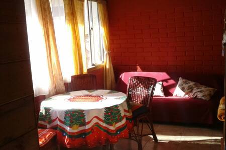 Casa interior independiente, patio compartido paz