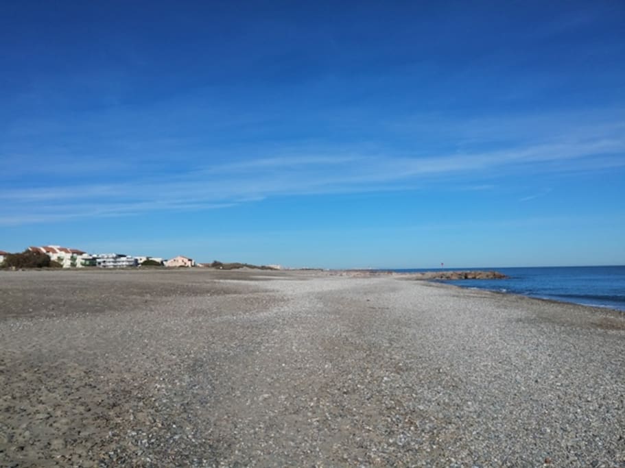 La plage devant la résidence