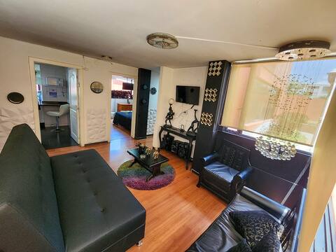 Black 3 rooms 3 bathrooms Quicentro, Riocentro garage
