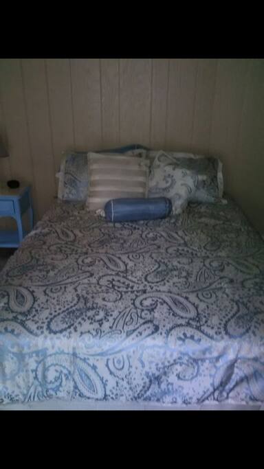 Bedroom #1 queen size bed