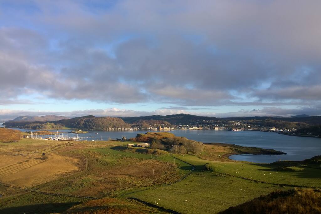 4 bedroom cottage, isle of Kerrera, oban Houses for Rent in Oban