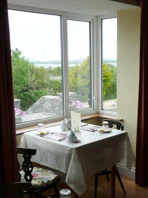 Breakfast Room