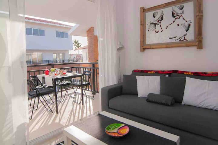 Coral apartments. Астана come Inn. Einstein St 40, Tel Aviv-Yafo, 69102.