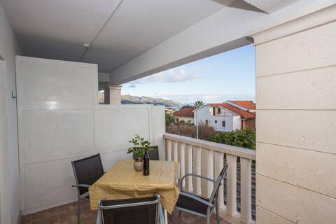 Apartments Mira on the Peljesac peninsula - One Be