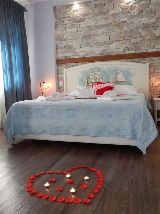HoneyMoon Suite with Panoramic Sea View
