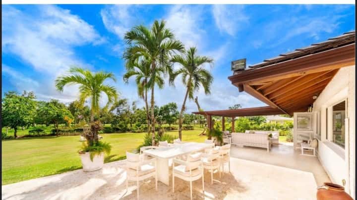Luxurious 8-BR Villa with Ocean View, Jacuzzi, Home Cinema and Resort  Access in Casa de Campo, La Romana – Updated 2023 Prices