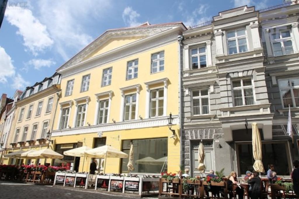 Pikk 33 - as central as it gets on the main street of Tallinn's Old Town