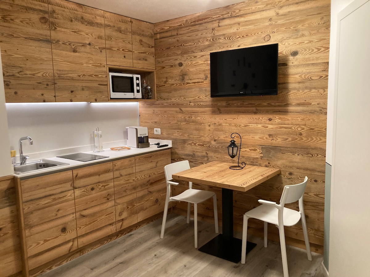 Proprietà Airbnb di successo: Studio LeGrotte a Pinzolo