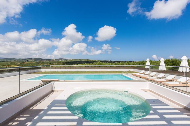 Rosmerta Villa, 65m²Pool, BBQ, Heated SpaWhirlpool gallery image 2