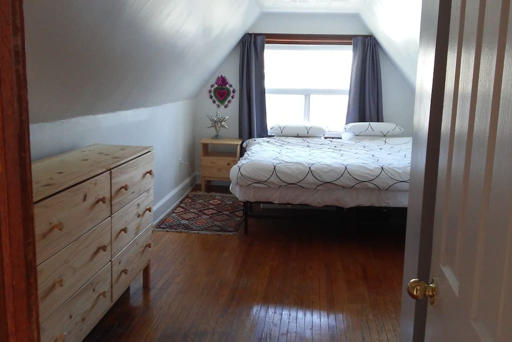 Master bedroom. King size. 3rd floor.