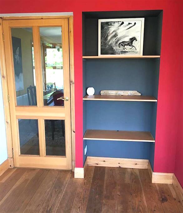 Lounge Shelves