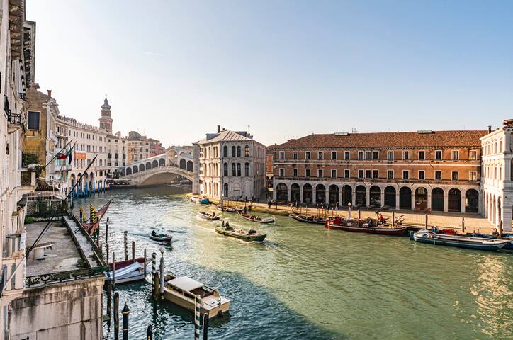Ca’ Pellegrini Luxury Grand Canal gallery image 2