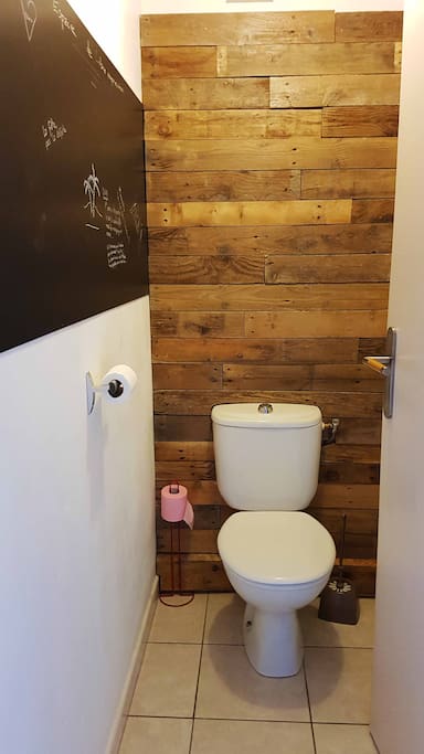 Toilettes séparées