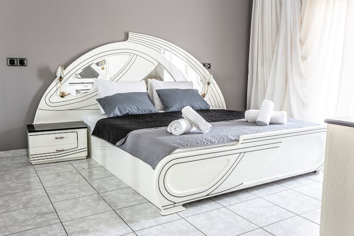 Kingsize slaapkamer 
