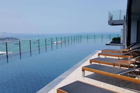 DOWNTOWN OCEAN VIEW NEW! LUXURY, FUN & CHIC CONDO