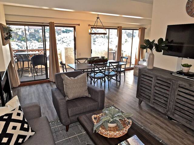 Beautiful Multi-Unit Paradise Retreats B37 and B45 gallery image 3