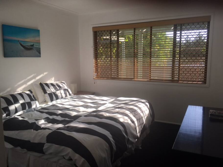 King bed can also be 2 single beds