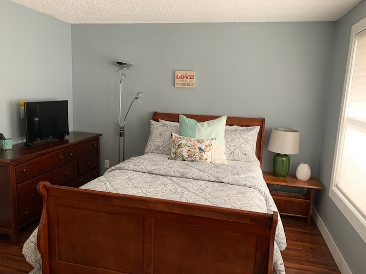 Chambre au rez-de-chaussée 