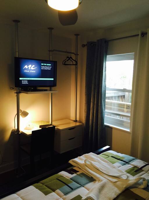 Bedroom Pic 2