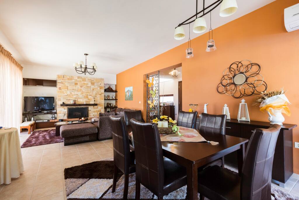 Living & Dining room