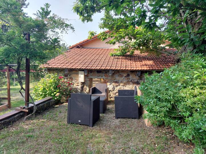 Maison à La Campagne Avec Terrain Plat Autour - Privas