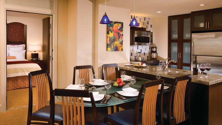 Las Vegas Marriott’s Grand Chateau-2 bedroom suite gallery image 5