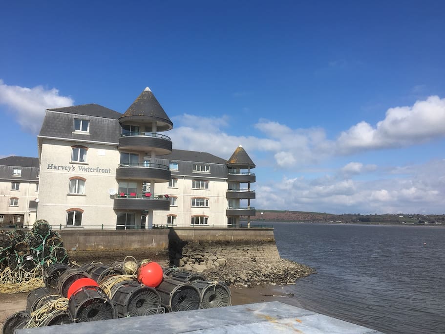 Seaview. Summerdale Lawn, Youghal, Ireland Excellent location show map Check-in date. Check-in We are approximately a ute drive to Town. Vacation Home Seaview, Youghal, Ireland - kurikku.co.uk