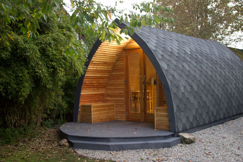 Covered seating area
