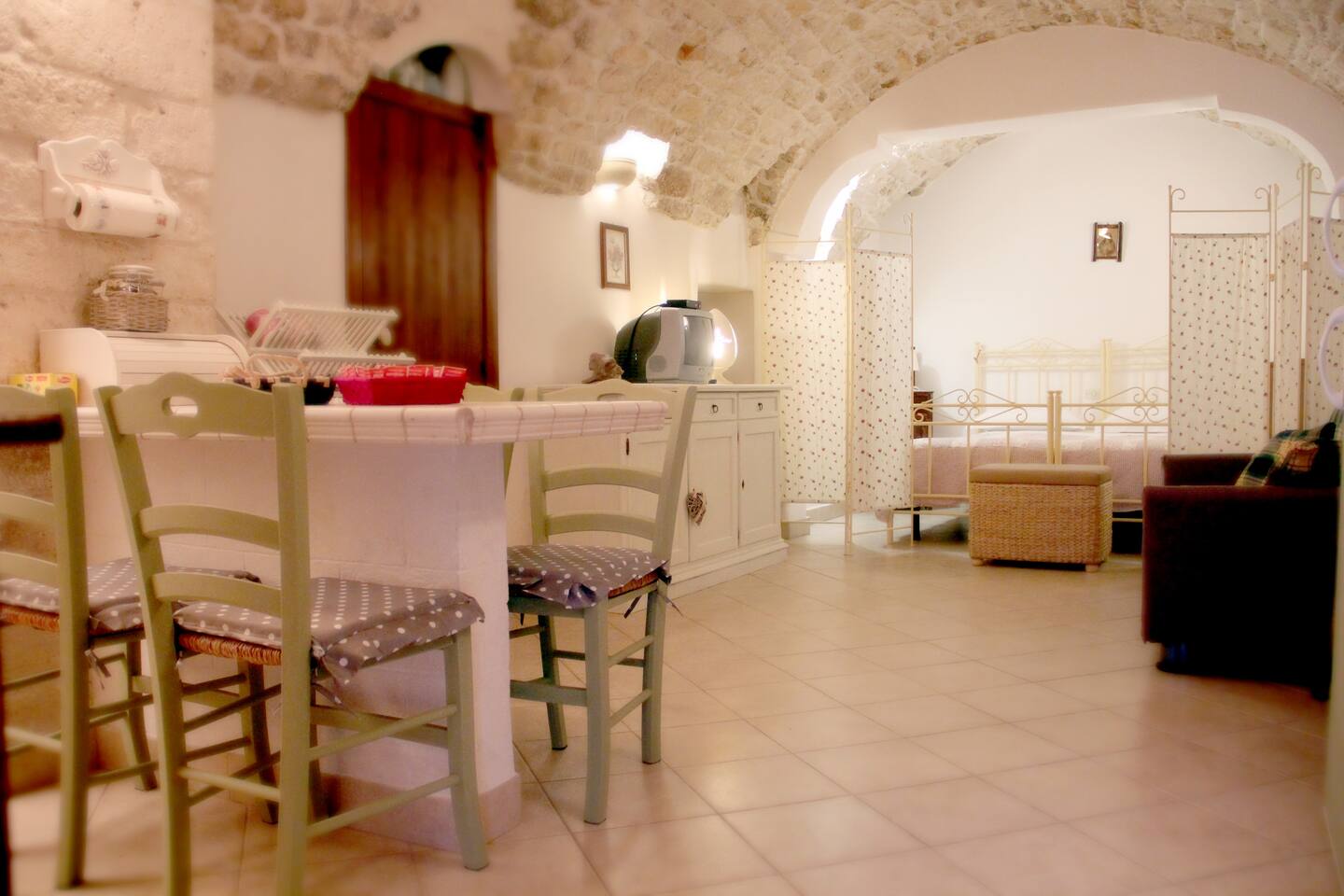 20 migliori bed and breakfast a ostuni airbnb ostuni, puglia ... Arredamento country chic camera da letto trulli