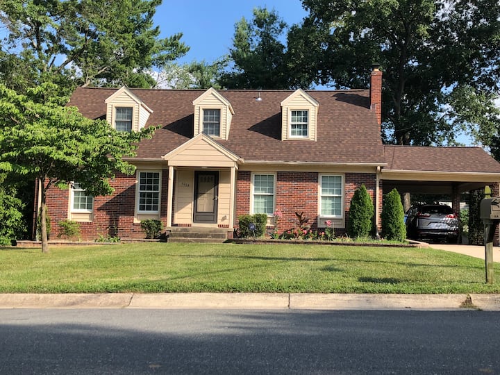 Spacious House near FDA, UM, USARC, I495 & I95, SS Houses for Rent in Silver Spring, Maryland