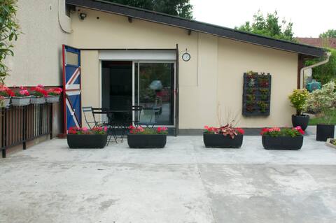 very quiet neighborhood loft with garden area