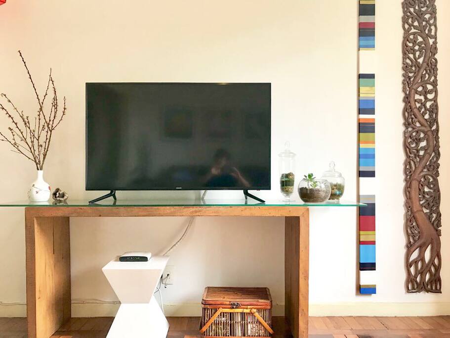 40" samsung 4k com Netflix