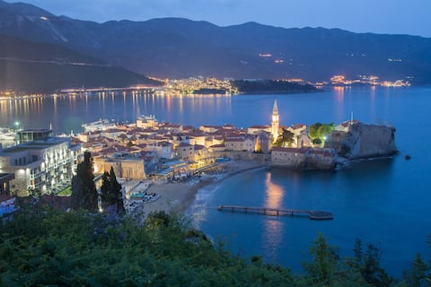 Top Airbnb: Inspiration 2 /Vista Budva/ in Gospoština