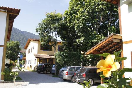 Maresias !!! Casa confortável em Condomínio