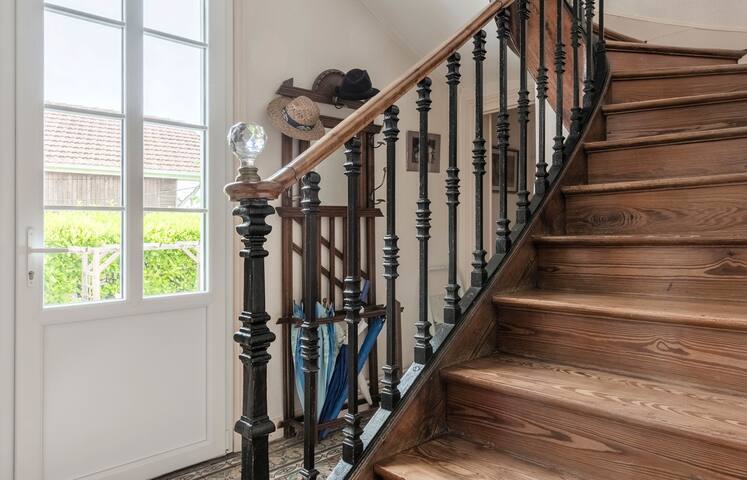 Amazing Villa in Pessac Bordeaux gallery image 5